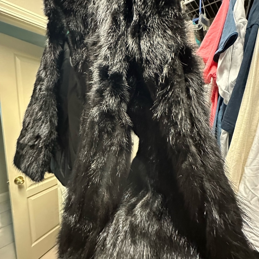 Saga Furs Black Mink Fur Coat - Picture 5 of 16